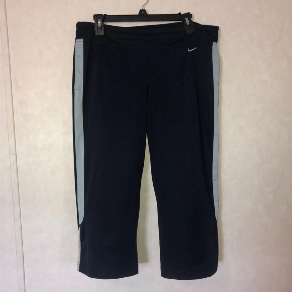 Nike Capri